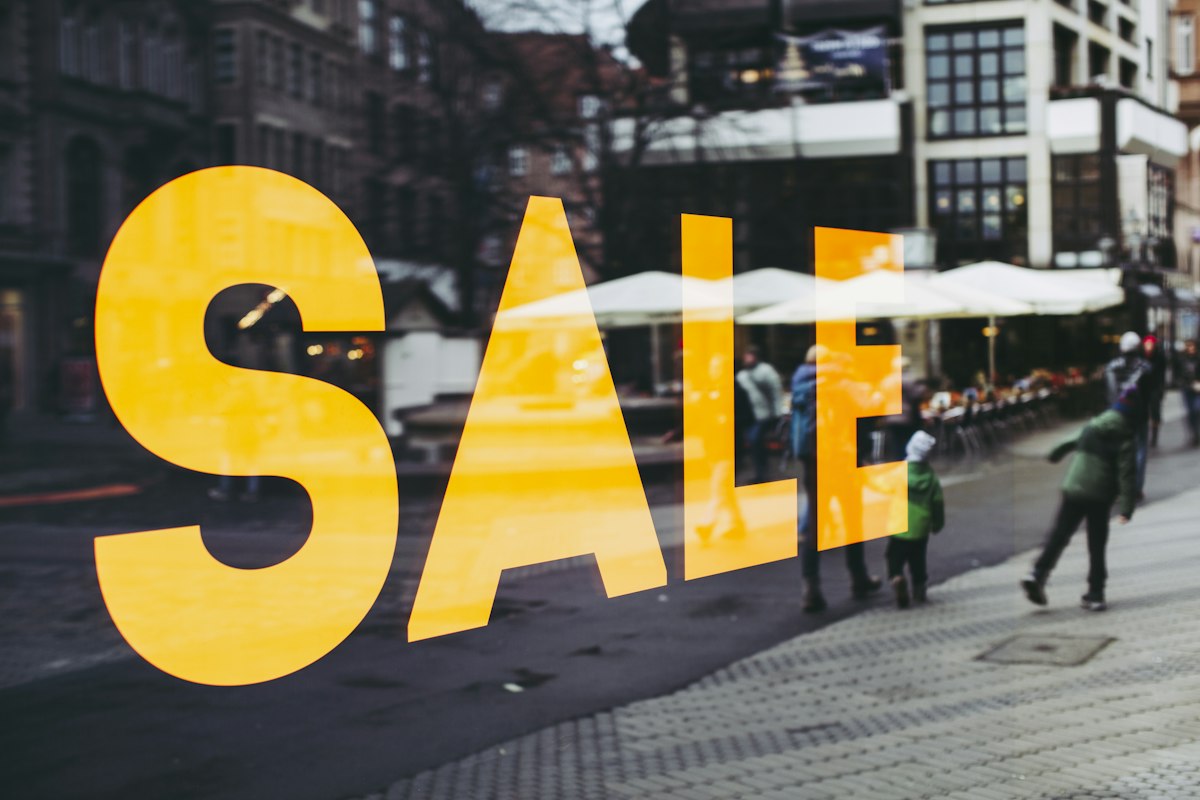 Percentage Calculator: Discounts and Increases